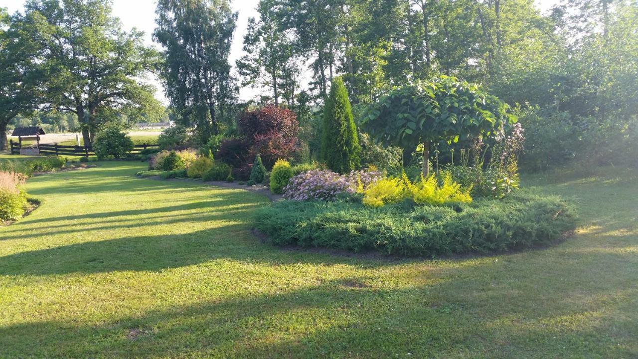 Cucumuiza Villa Kuldiga Luaran gambar